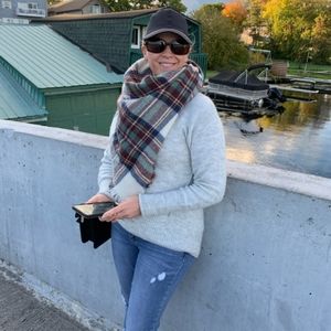 Meet your Posher, Amy